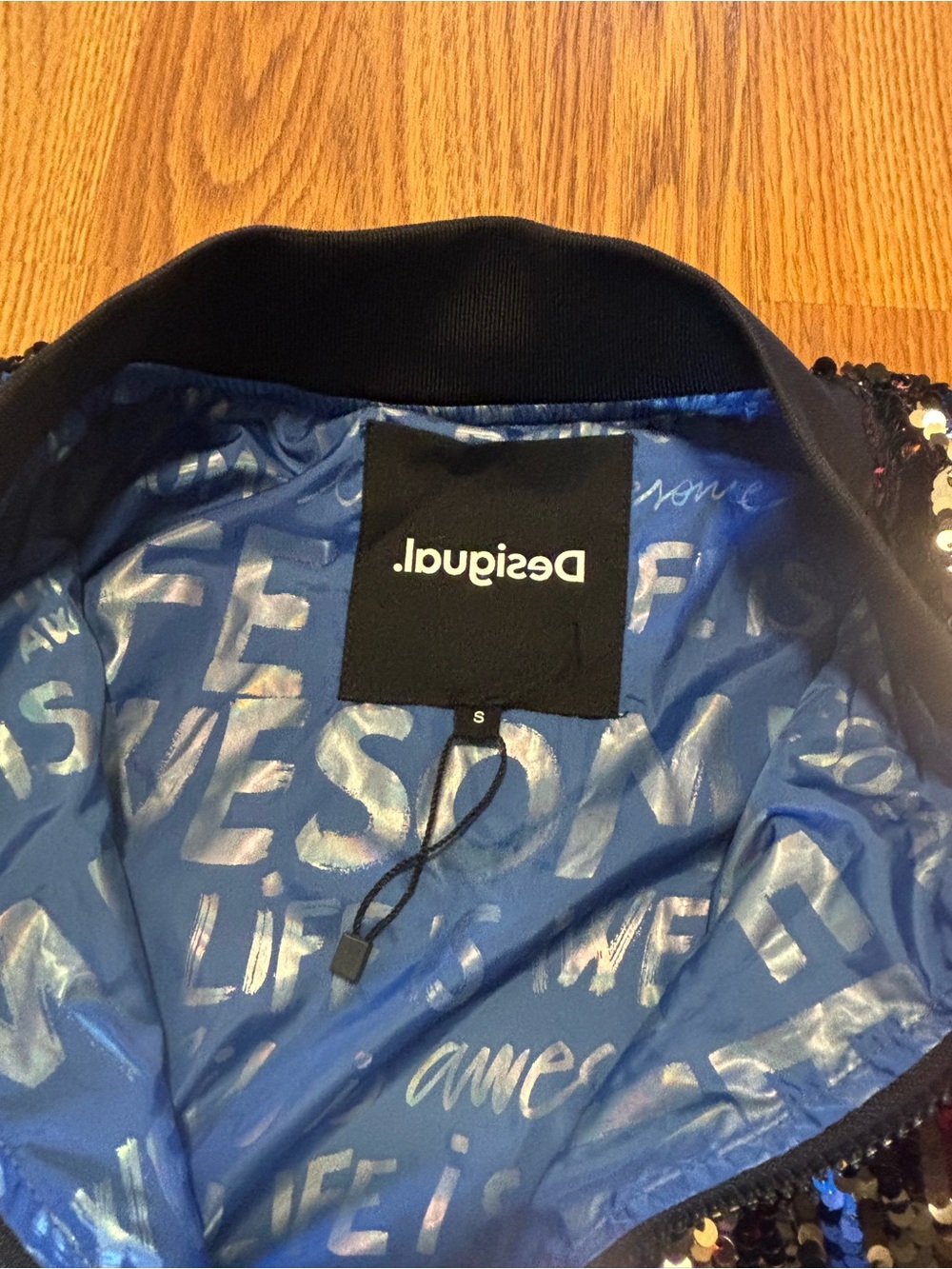✨ Stunning Desigual Multi-Color Sequin Bomber Jacket ✨ - Picture 8 of 12